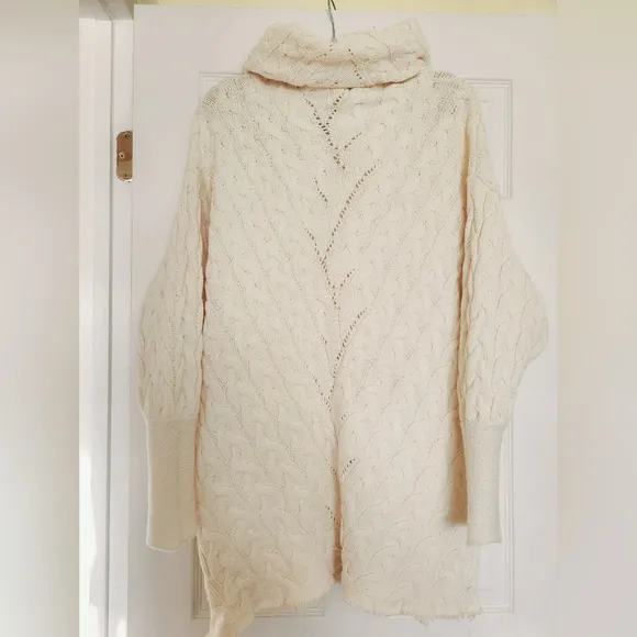 Free People New Cream Turtleneck Sweater Dress. Size S/M. KNIT