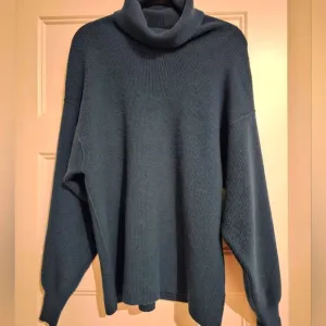 Free People Oversized Women's Sweater sz small