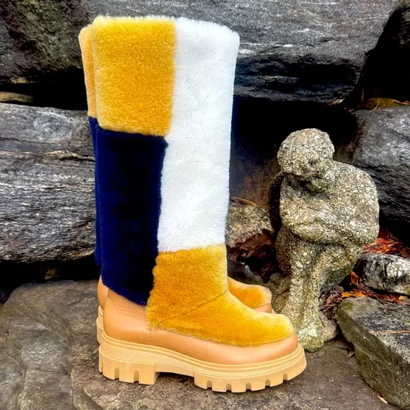 FREE PEOPLE REAL FUR TALL COLORBLOCK BOOTS - 37 EURO/ 7 US 💙🤍🤎❄️