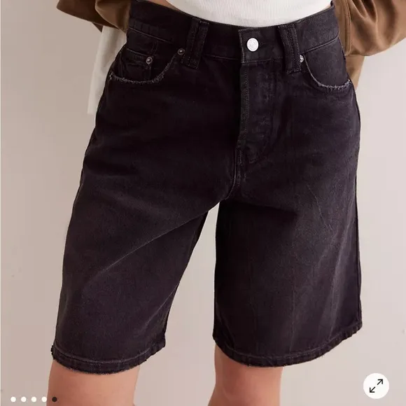 Free People/We the Free Montana Shorts in Lights Out Size 28. NWT