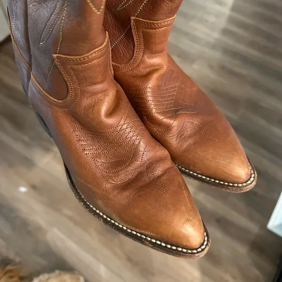 Frye Billy Women 8.5 Brown Western Cowgirl Core Boot 77689 F973 Pointed Toe