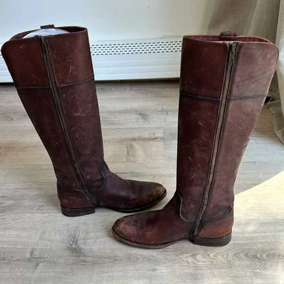 Frye Boots - Jamie Ring Tall Riding Boot is Whiskey Brown sz 9