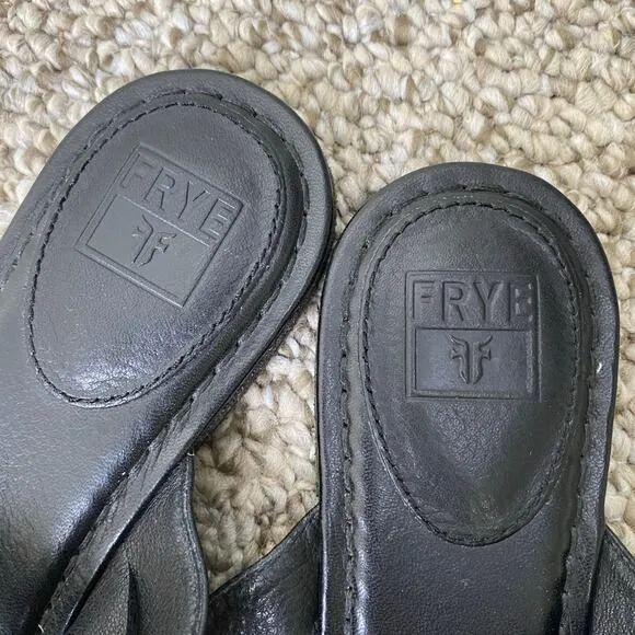 Frye Carson Sandals Size 8.5 Black Twisted Leather Thong Neutral Staple Casual