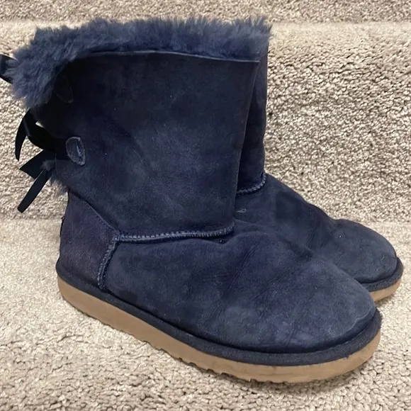 Girls UGG Boots in Navy Blue