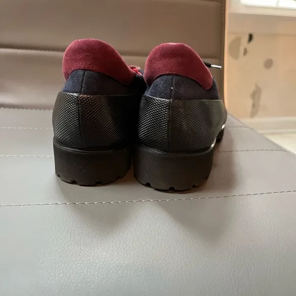 Gorgeous shoes by Pas de Rouge. Excellent condition, euro size 40.