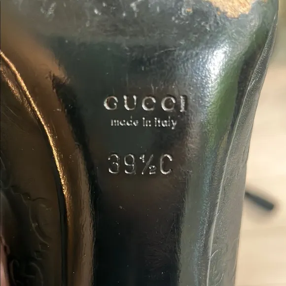 Gucci 39 1/2 C Black Embossed Leather Shoes Round Toe 👍 Low Heel Comfortable!