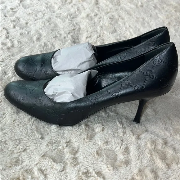 Gucci 39 1/2 C Black Embossed Leather Shoes Round Toe 👍 Low Heel Comfortable!