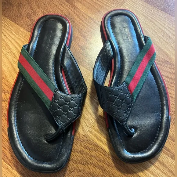 Gucci Black Leather Sandals with Red and Green Stripes