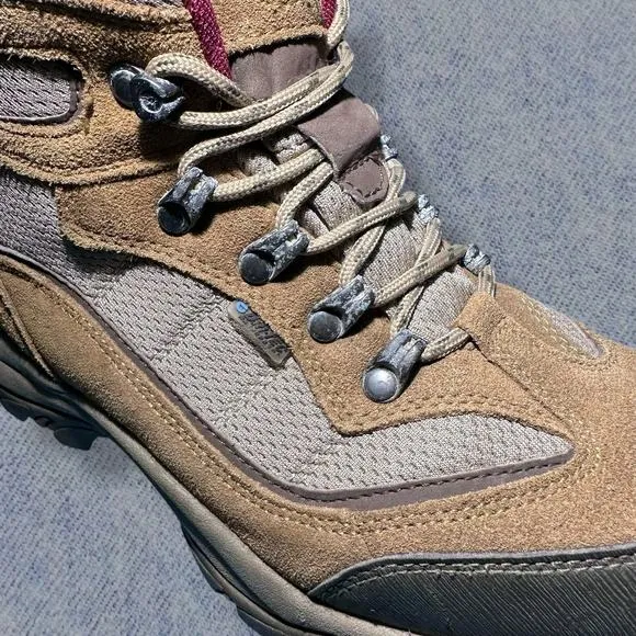 Hi-Tec Skamania Waterproof Women’s Tan Hiking Boots - Size 7.5