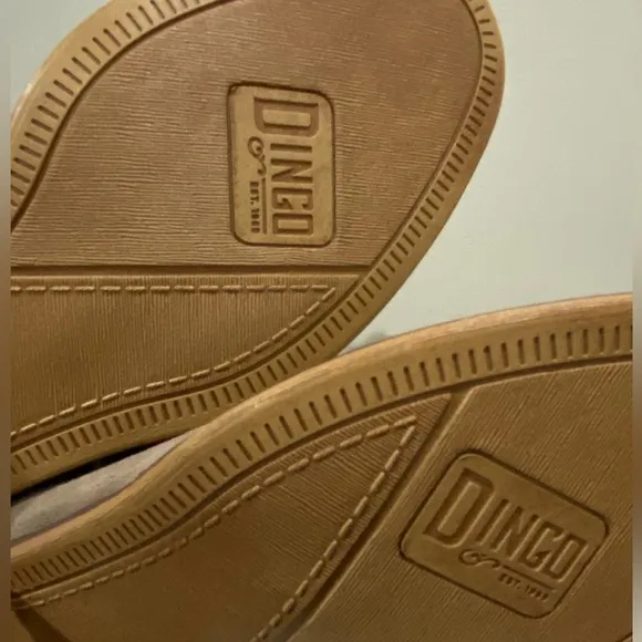 🎉Host Pick🎉NWT Dingo Adrina Tall Leather Casual Taupe Boots Size 8.5