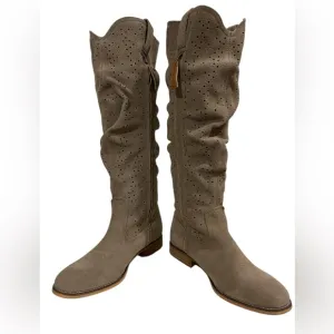 🎉Host Pick🎉NWT Dingo Adrina Tall Leather Casual Taupe Boots Size 8.5