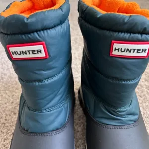 Hunter Women’s Snow Boots Blue and Orange US 8