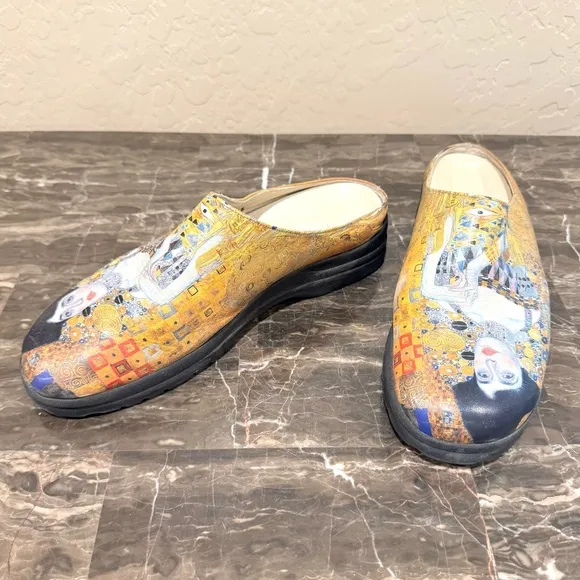 Icon Shoes Adele Leather Mules