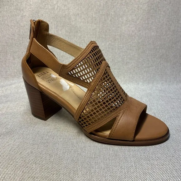 JEDDA ZIERA Pillow Walk Women’s  Tan Leather Sandals.          Size 8-8,…