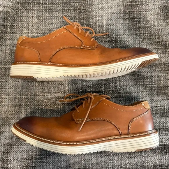 Johnston &amp; Murphy Trufoam- Men's Tan Leather Dress Shoes - size 10