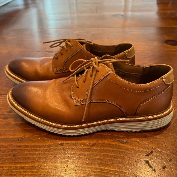 Johnston &amp; Murphy Trufoam- Men's Tan Leather Dress Shoes - size 10