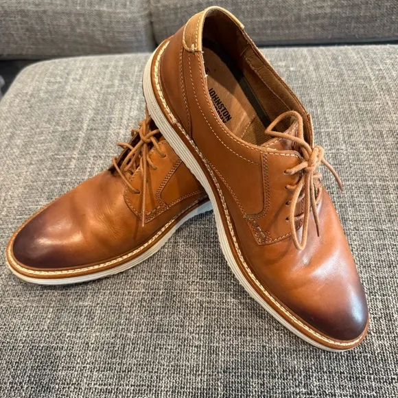 Johnston &amp; Murphy Trufoam- Men's Tan Leather Dress Shoes - size 10
