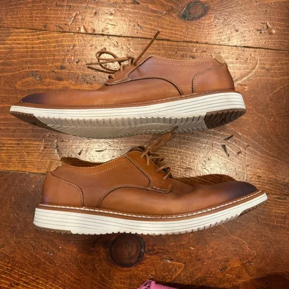 Johnston &amp; Murphy Trufoam- Men's Tan Leather Dress Shoes - size 10