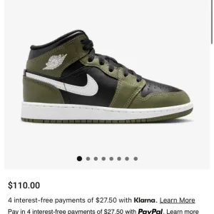 Jordan Kids Black and Green Sneakers