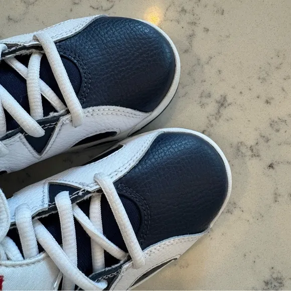 Jordan retro 6s navy and White Sneakers size 1Y. Amazing condition!