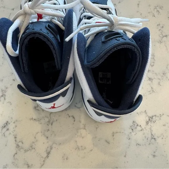 Jordan retro 6s navy and White Sneakers size 1Y. Amazing condition!