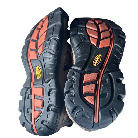 Keen Brown and Black Outdoor Sandals water shoes men’s 10.5