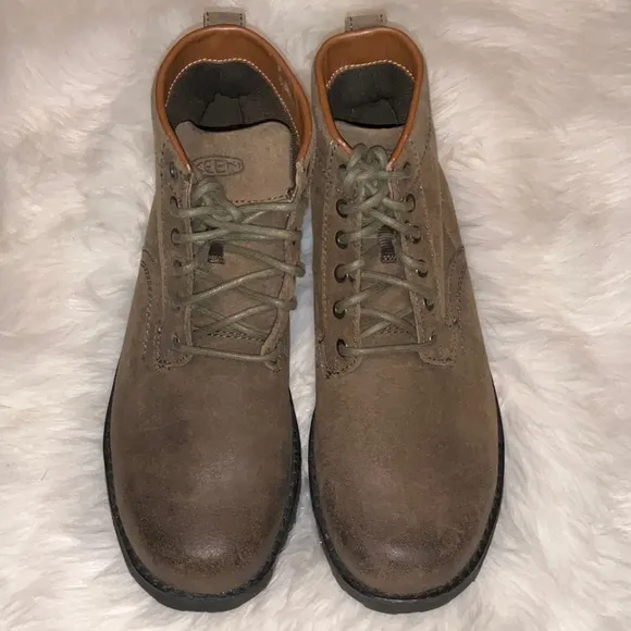 Keen Chukka Boots