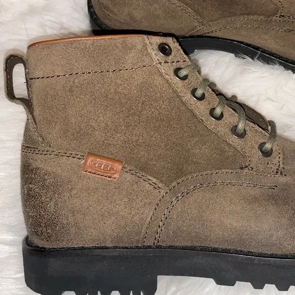 Keen Chukka Boots