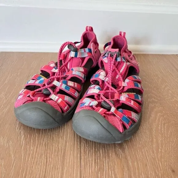 Keen Girl Big Kid Size 4 Woman 6 Pink Blue Gray Waterproof Sandals Hiking Shoe