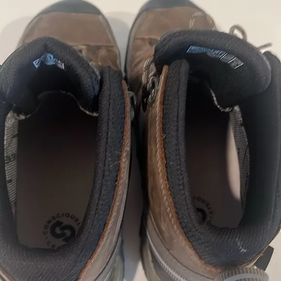 Keen Hiking boots Sz 11 waterproof NWOT