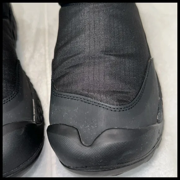 Keen 🥾🔥🌧️❄️Hood NXIS Waterproof Winter Pull On One Owner Like New 👍🏼