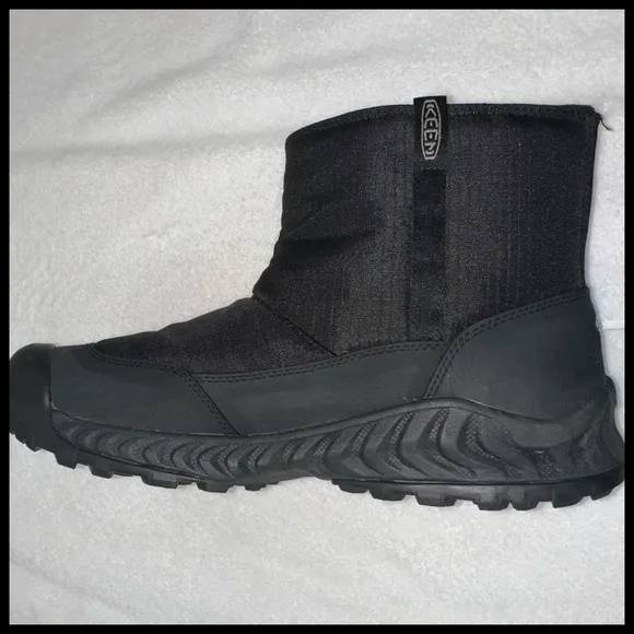 Keen 🥾🔥🌧️❄️Hood NXIS Waterproof Winter Pull On One Owner Like New 👍🏼