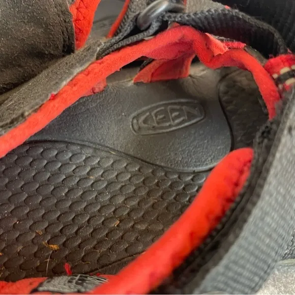 Keen Kids Black And Red Seacamp Closed Toe Waterproof Sandals