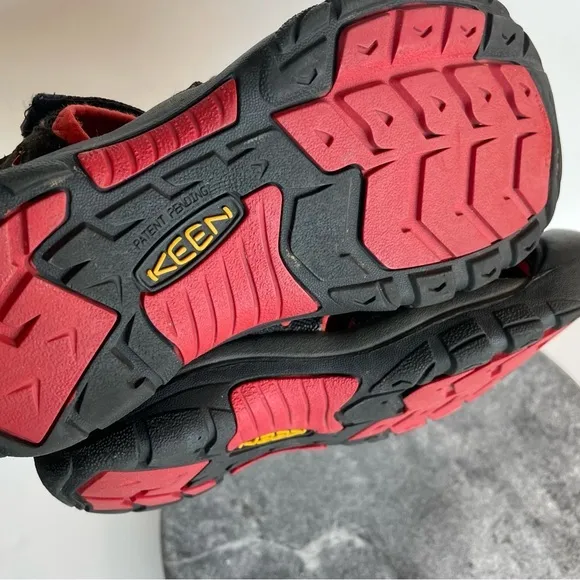 Keen Kids Black And Red Seacamp Closed Toe Waterproof Sandals