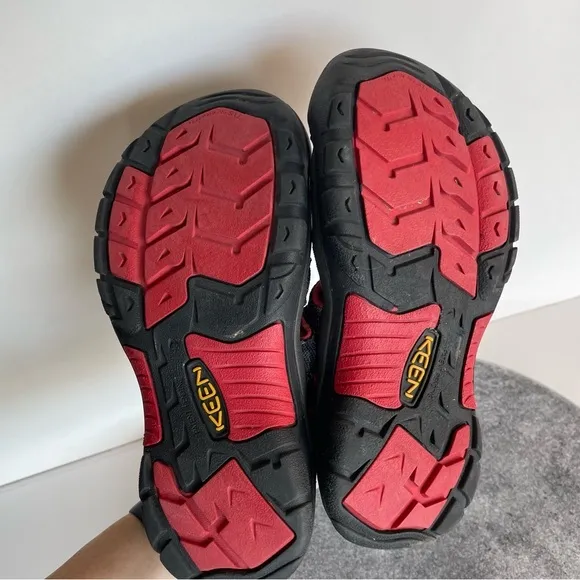 Keen Kids Black And Red Seacamp Closed Toe Waterproof Sandals