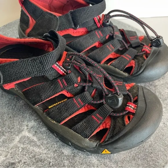 Keen Kids Black And Red Seacamp Closed Toe Waterproof Sandals