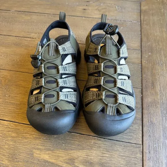 KEEN Mens Newport H2 Sandals Size 9.5 EU 42.5 Waterproof Hiking Shoes NEW Green