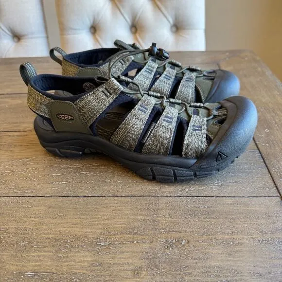 KEEN Mens Newport H2 Sandals Size 9.5 EU 42.5 Waterproof Hiking Shoes NEW Green
