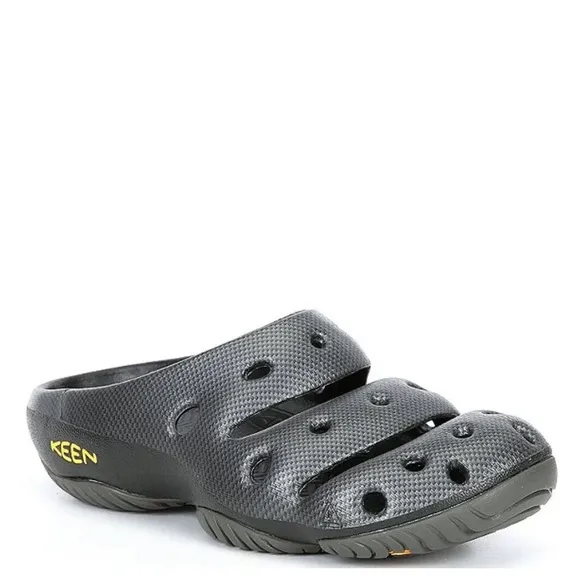 Keen Men's Yogi Slip-Ons (8) comfortable and safe 🦶🦶