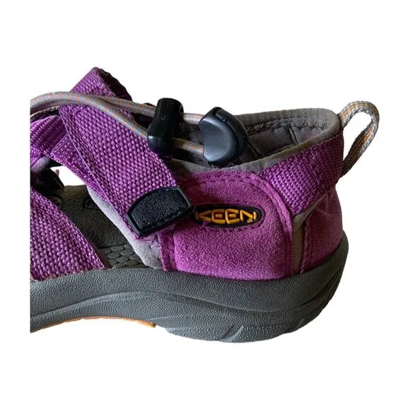 Keen Newport Girls Size 5 Hiking Walking Water Sandals Pink Waterproof Shoes