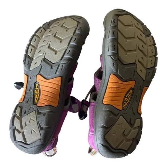 Keen Newport Girls Size 5 Hiking Walking Water Sandals Pink Waterproof Shoes