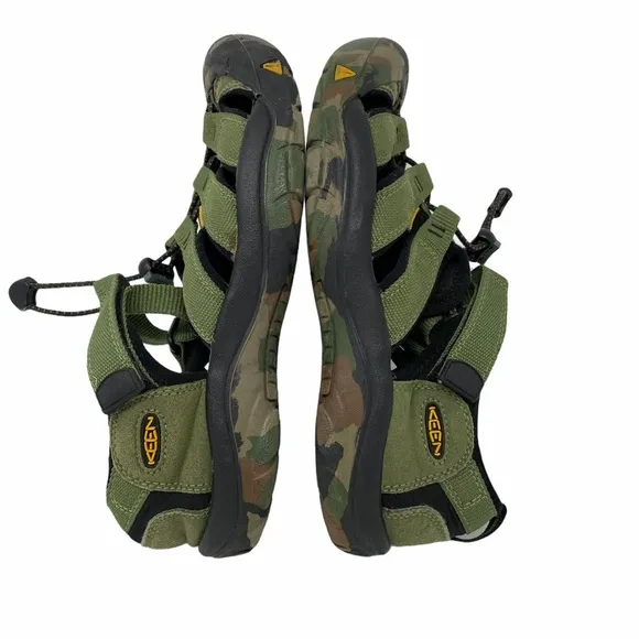 Keen Newport H2 Sport Green Camo Waterproof Sandals Size 6