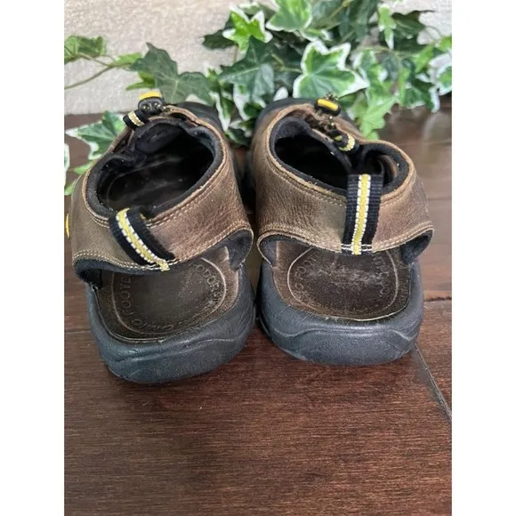 Keen Newport men's brown leather waterproof sandals size 12