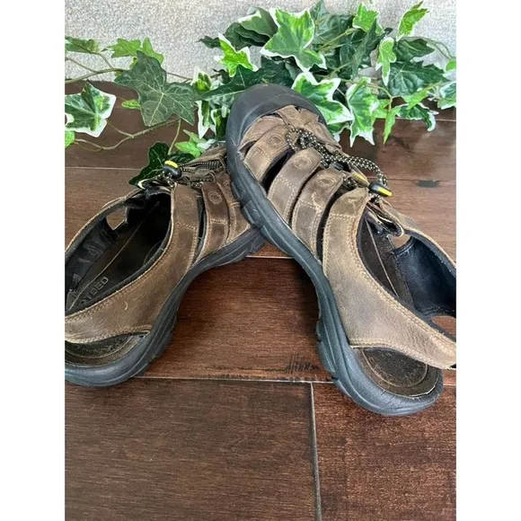 Keen Newport men's brown leather waterproof sandals size 12
