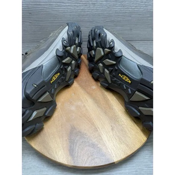 KEEN Targhee Mid Waterproof Hiking Boots, Size 12