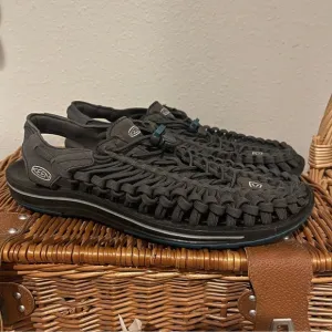 Keen Uneek Cord Black Grey Blue Slingback Bungee Cord Sandals Mens Size 11