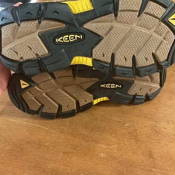 Keen Waterproof Sandals Size 6