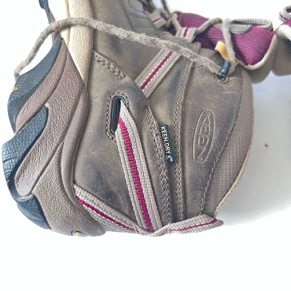 Keen Women’s Dry Targhee II Weatherproof Leather Hiking Boots SZ 7 Brown/Purple