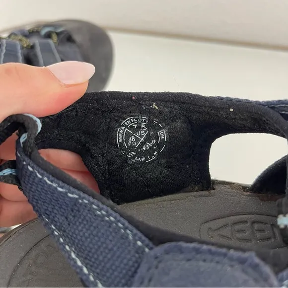 KEEN Womens Navy Blue Dream Black Newport H2 Waterproof Outdoor Hiking Sandals