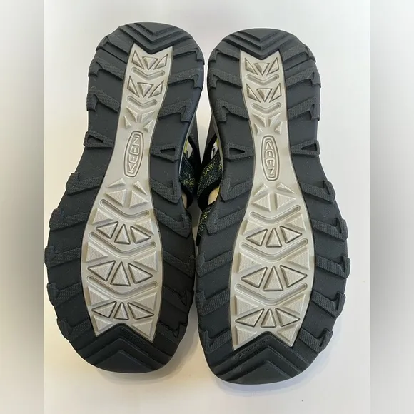 Keen Youth‎ 6 Newport H2 Sandals Waterproof Hiking Outdoors Green Gray NEW